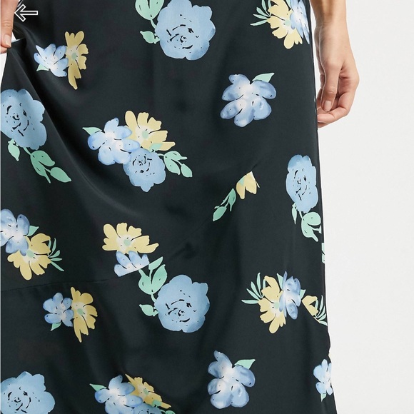 Midi Skirt w Blue Floral Print Silky - Picture 4 of 4